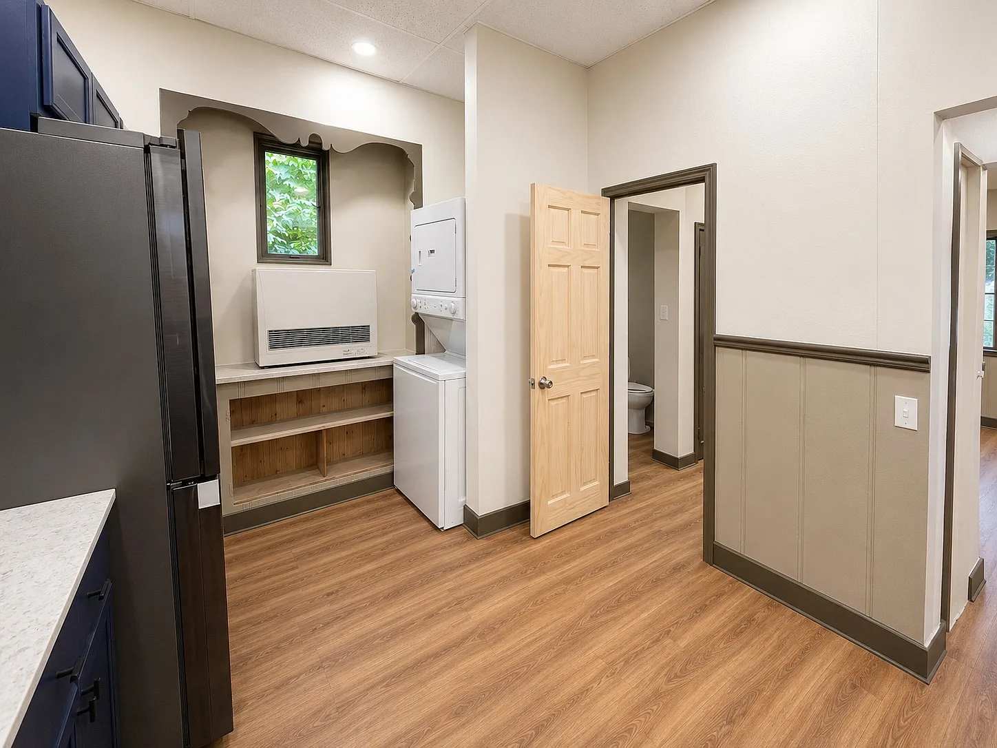1 bed, 800 sqft, $1,300 — Photo 3