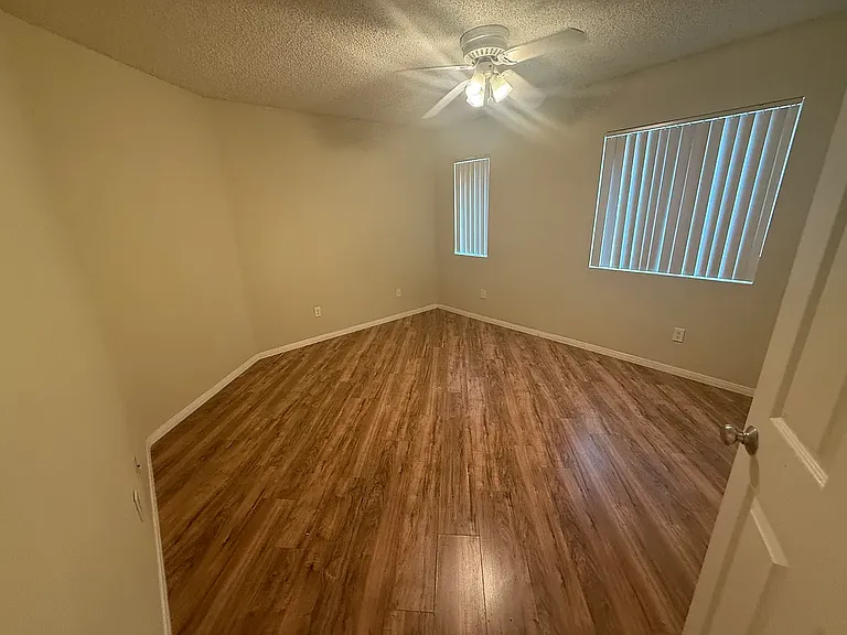 7405 Charmant Dr #1913 — Photo 10