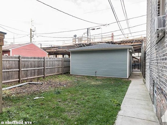 3rd image of 2137 N Sheffield Ave #421