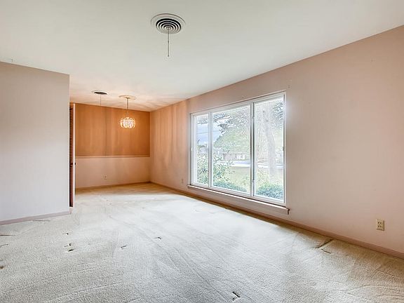 4th image of 2725 Barton Skyway
