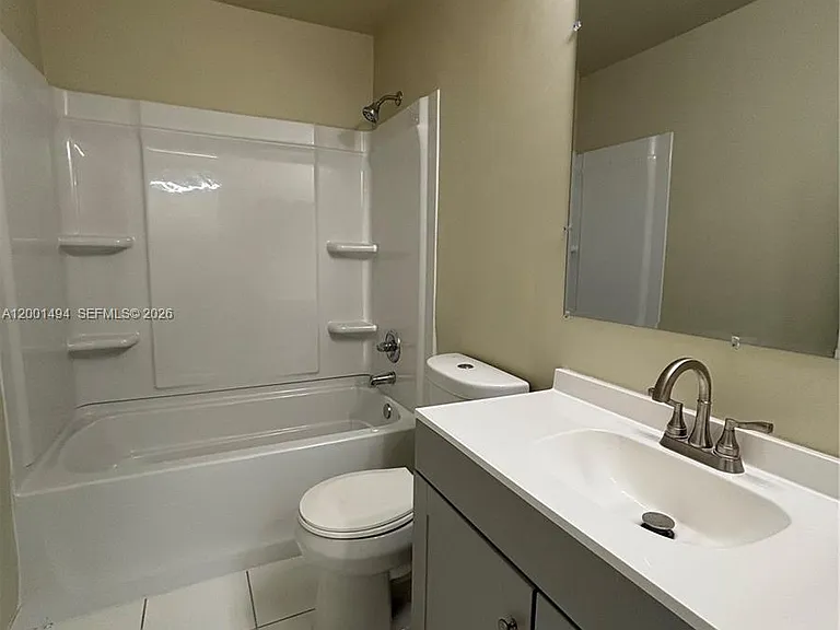 5450 NW 94th Ter — Photo 21