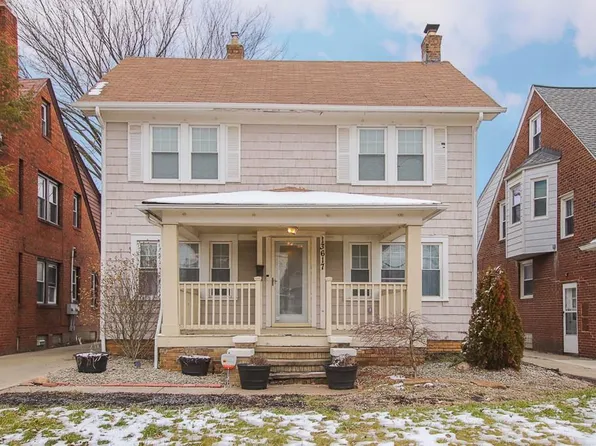 13617 Cedar Rd, University Heights, OH 44118