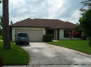 397 Arcadia Dr, Wellington, FL 33414