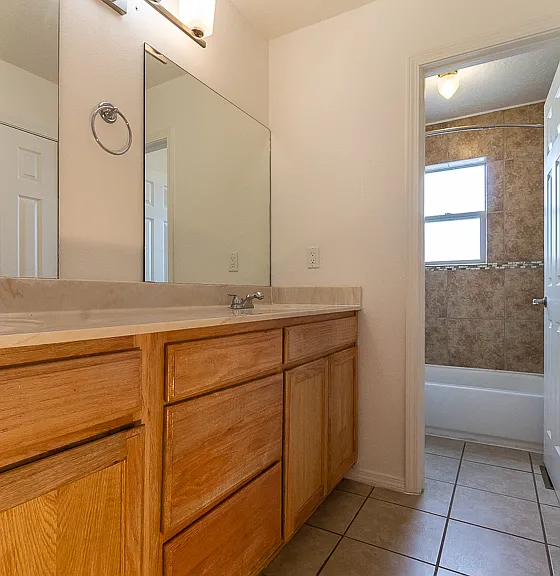 Quality, Contemporary 2 Bed 1 1/2 Bath Town Home in the North Valley — Photo 20