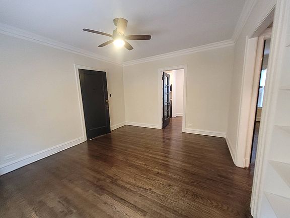 3rd image of 5740 S Stony Island Ave #1E