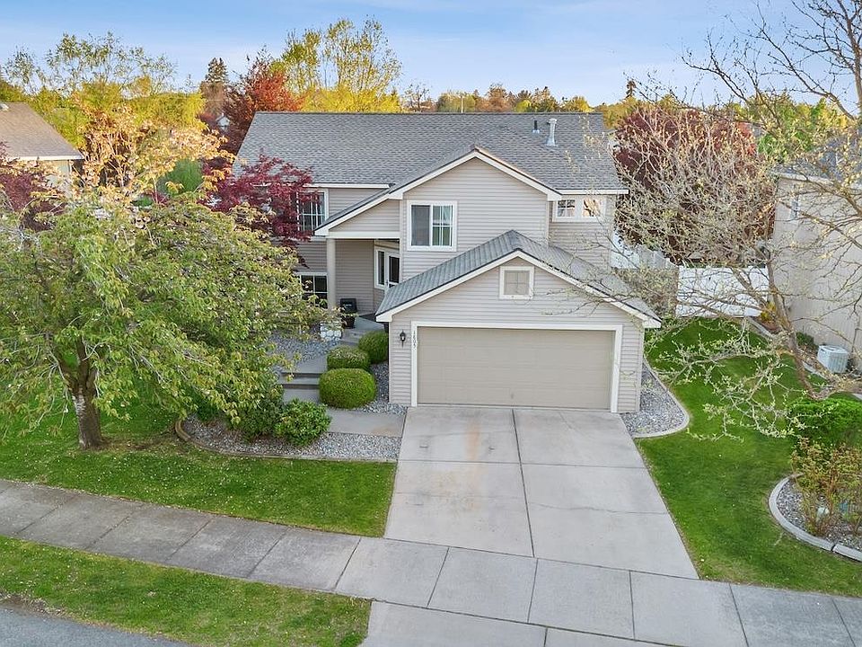 1st image of 1805 N Harmony Ln