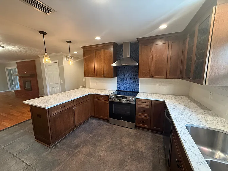 2374 Stafford Dr — Photo 23