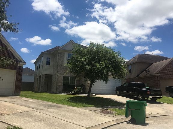 2nd image of 12326 Hawthorne Hill Cir