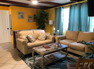 135 Magnolia Ave, Englewood, FL 34223
