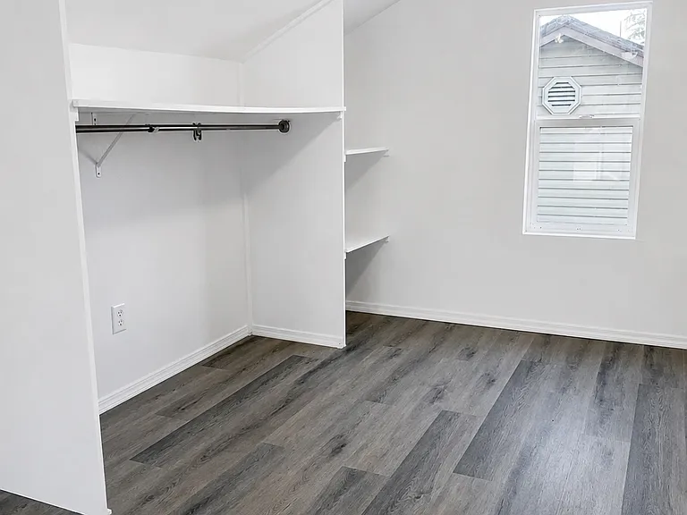710 S 17th Ave — Photo 19