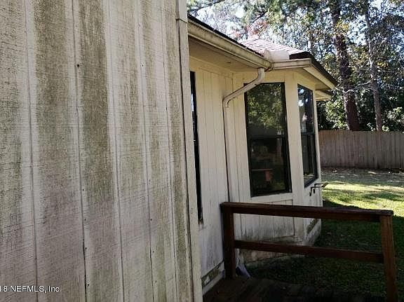 2nd image of 7819 Bridgeview Pl
