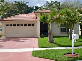 1701 S Club Dr, Wellington, FL 33414