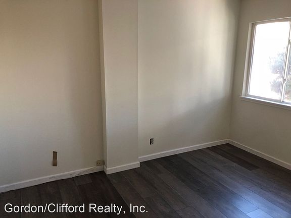 3rd image of 675 Corbett Ave APT 203