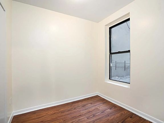 4th image of 69 E 110th St #5B