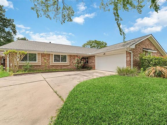 3rd image of 5727 Cheltenham Drive