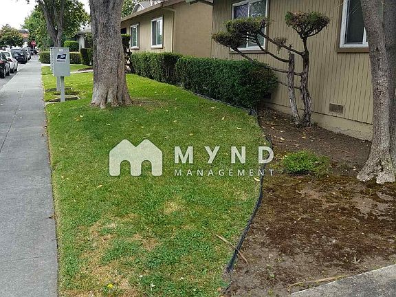 2nd image of 874 Burbank Dr APT 5