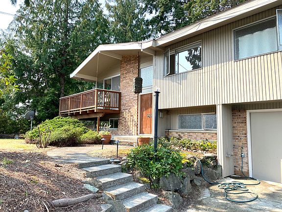 4th image of 941 178th Ave NE