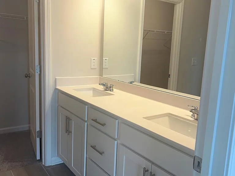 1632 Kipp Ln — Photo 2