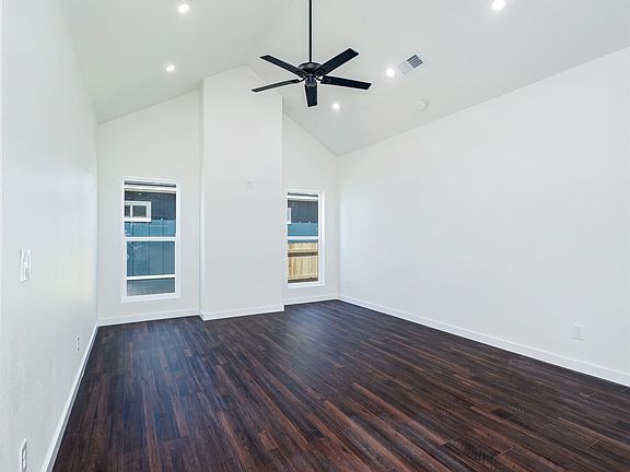 2nd image of 2908 Avenue D