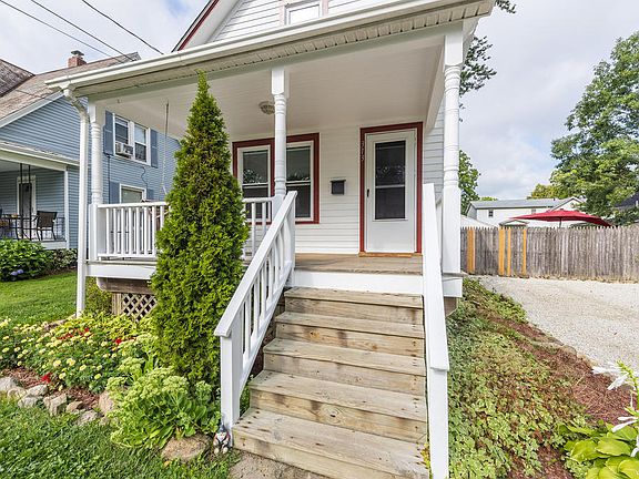 3rd image of 313 S Prospect St