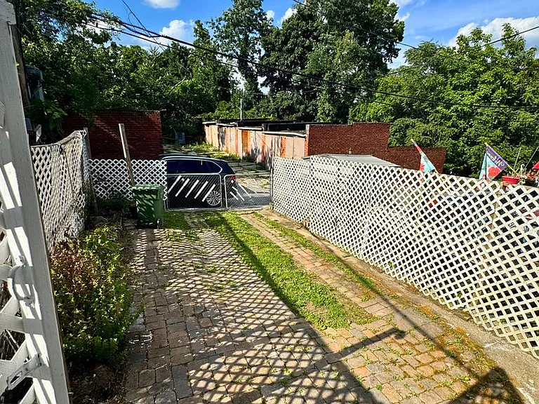 548 Radnor Ave — Photo 51