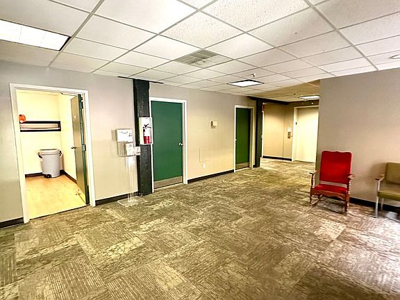 3rd image of 2006 E Franklin St APT 16