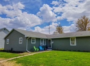 1219 Broadway Ave, Windsor, IL 61957