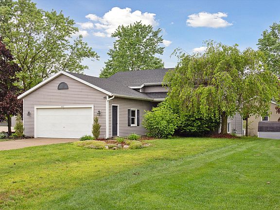 3rd image of 3965 Pebblefield Dr