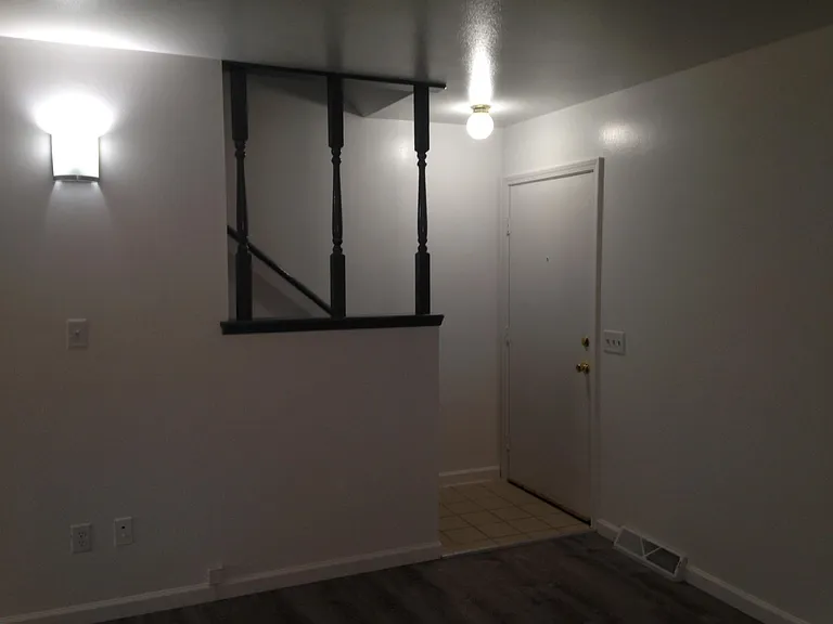 805 Gribbin Ln — Photo 6