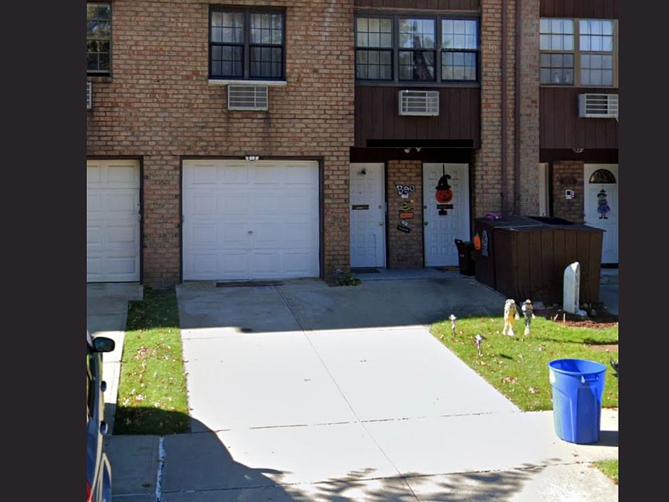 1st image of 15618 80th St