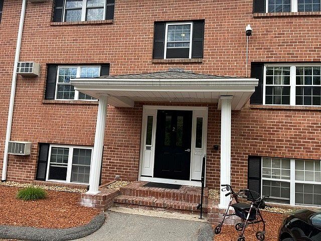 1st image of 41 Leonard Rd Unit 41