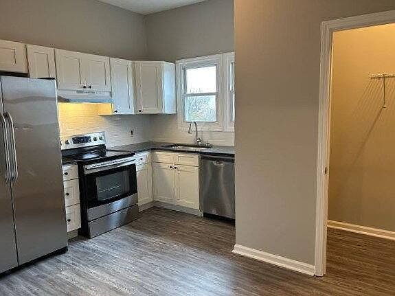 5th image of 315 E Churchwell Ave