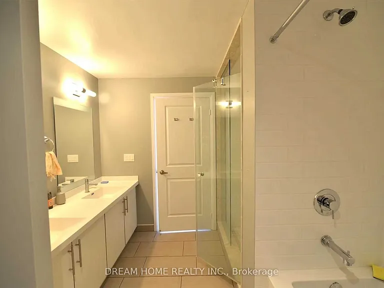 55 Speers Rd #1609 — Photo 10
