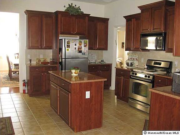 4th image of 3 Dove Ln