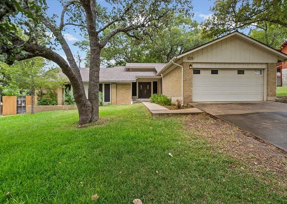 11203 Bluff Canyon Dr