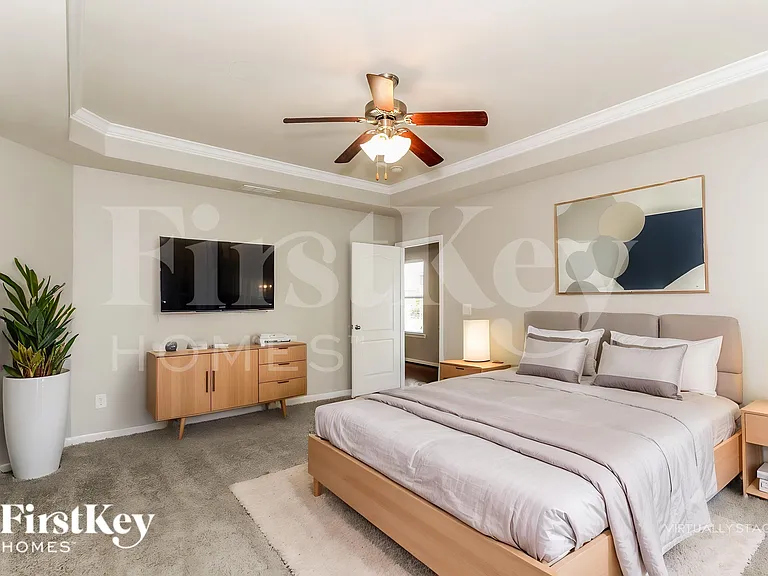 4737 Rosser Loop Dr — Photo 10