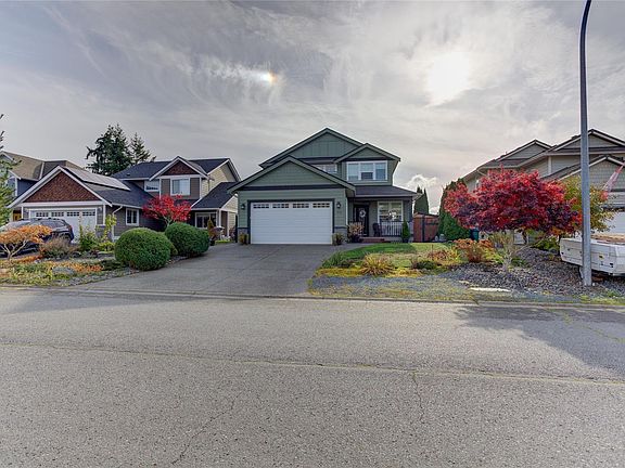 2nd image of 1922 Falcon Cres