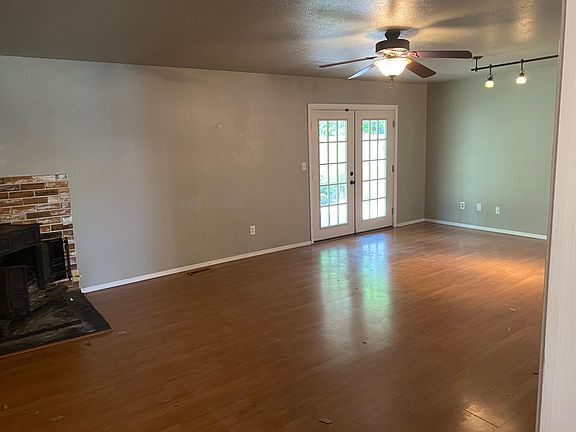 4th image of 1220 SW 91st St