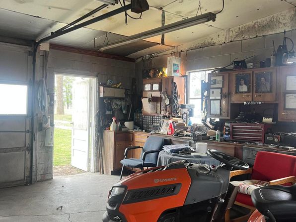 445B Flint Rd, Waco, KY 40385