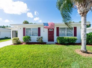 1977 Beach Rd APT 6, Englewood, FL 34223