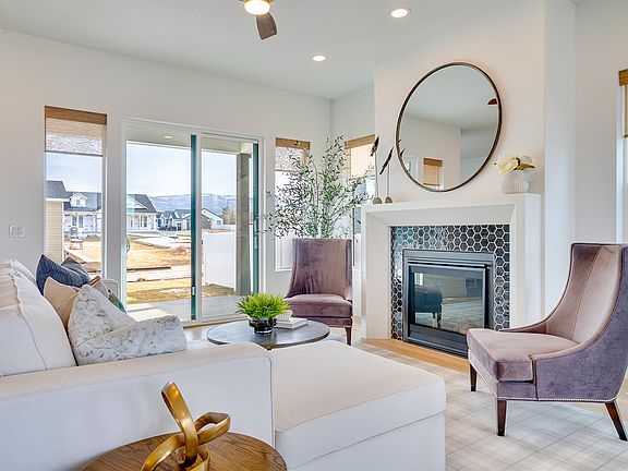 7th image of this home