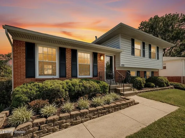 9407 Walhampton Dr, Rolling Hills, KY 40242