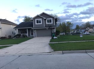 5244 Stonebridge Pl, West Des Moines, IA 50265