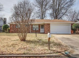 2120 S Hickory Ave W, Broken Arrow, OK 74012