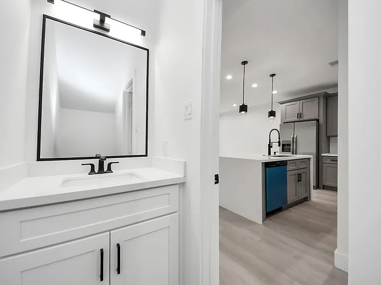 8218 Lawler St #B — Photo 7