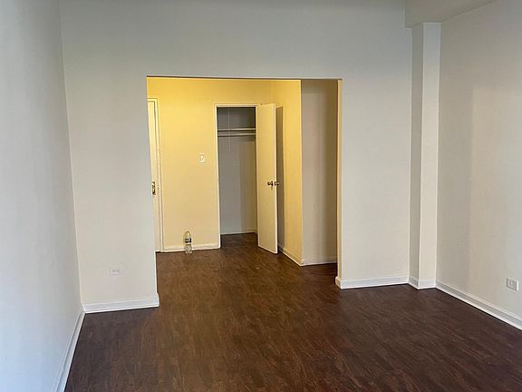 3rd image of 2211 New Haven Ave APT 1F