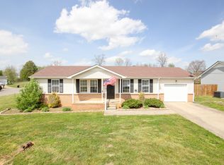112 Pappy Dr, Oak Grove, KY 42262