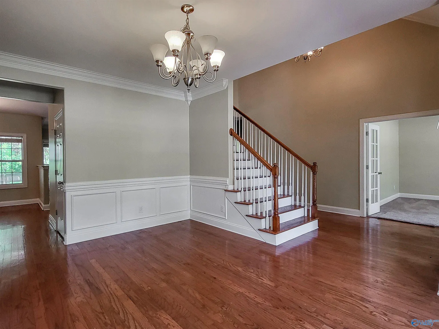 4 bed, 2.5 bath, 2794 sqft, $2,350 — Photo 4