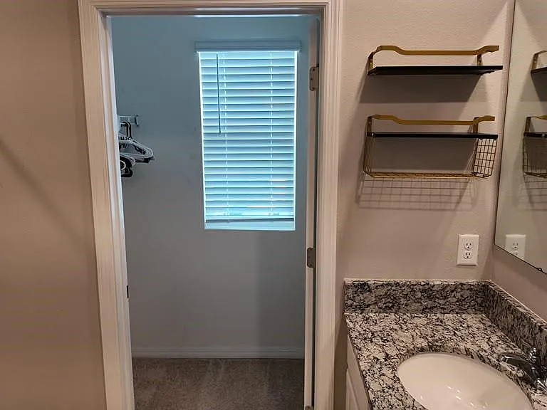 11237 Amber Ridge Dr — Photo 23