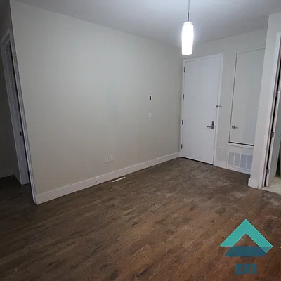 Rented by EXR | media 54